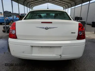 2008 Chrysler 300 LX with VIN 2C3KA43R28H192069, listed as a Copart auction lot 53568495 with 117,012 mi miles and Clean Title. Bid and sale history available at carsss.com. Image 6.