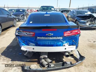 2018 Chevrolet Camaro 2SS z VIN 1G1FG1R77J0179000, wystawiony jako IAAI lot #42012808 z przebiegiem 32 013 mil mil oraz . Historia ofert i sprzedaży dostępna na DreamBid. Obrazek 17.