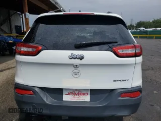 2017 Jeep Cherokee Sport z VIN 1C4PJLAB1HW653104, wystawiony jako Copart lot #58091345 z przebiegiem 106 736 mil mil oraz Szkoda całkowita • Salvage title. Historia ofert i sprzedaży dostępna na DreamBid. Obrazek 6.