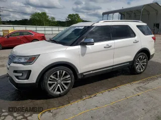 2017 Ford Explorer Platinum z VIN 1FM5K8HTXHGD78385, wystawiony jako Copart lot #53692275 z przebiegiem 135 764 mil mil oraz Szkoda całkowita • Salvage title. Historia ofert i sprzedaży dostępna na DreamBid. Obrazek 1.
