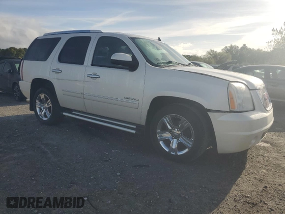 2010 GMC Yukon Denali with VIN 1GKUKEEF5AR266587, listed as a Copart auction lot 72511444 with 245,379 mi miles and Clean Title. Bid and sale history available at carsss.com. Image 4.