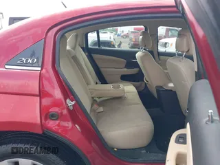 2013 Chrysler 200 LX z VIN 1C3CCBAG2DN767549, wystawiony jako IAAI lot #42081076 z przebiegiem 121 759 mil mil oraz . Historia ofert i sprzedaży dostępna na DreamBid. Obrazek 8.