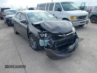 2015 Toyota Camry XLE z VIN 4T1BF1FKXFU051900, wystawiony jako IAAI lot #42173767 z przebiegiem 170 360 mil mil oraz . Historia ofert i sprzedaży dostępna na DreamBid. Obrazek 1.