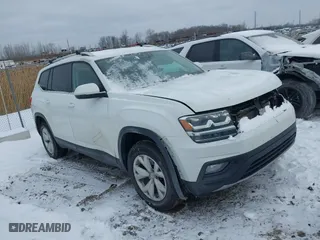 2018 Volkswagen Atlas 3.6L V6 SE with VIN 1V2LR2CA9JC543185, listed as a IAAI auction lot 41293560 with 147,966 mi miles. Bid and sale history available at carsss.com. Image 1.