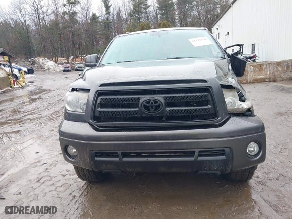 2013 Toyota Tundra 4WD Truck with VIN 5TFDY5F18DX309798, listed as a IAAI auction lot 41711578 with 123,642 mi miles. Bid and sale history available at carsss.com. Image 13.