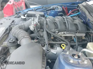 2007 Ford Mustang GT Deluxe с VIN 1ZVHT82H675262904, выставлен на аукционе IAAI как лот 43120085 с пробегом 165 412 миль миль и . История ставок и продаж доступна на DreamBid. Изображение 18.