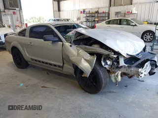 2006 Ford Mustang Standard z VIN 1ZVFT80NX65165882, wystawiony jako IAAI lot #42548575 z przebiegiem Nie podano mil oraz . Historia ofert i sprzedaży dostępna na DreamBid. Obrazek 1.