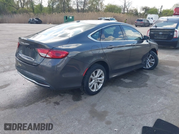 2015 Chrysler 200 Limited z VIN 1C3CCCAB3FN608357, wystawiony jako IAAI lot #42054234 z przebiegiem 151 694 mil mil oraz . Historia ofert i sprzedaży dostępna na DreamBid. Obrazek 4.