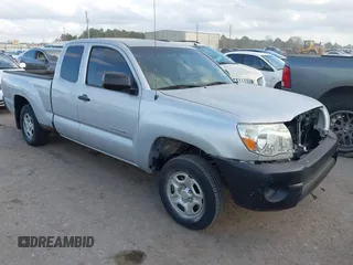 2010 Toyota Tacoma z VIN 5TETX4CN1AZ747728, wystawiony jako IAAI lot #41495533 z przebiegiem Nie podano mil oraz . Historia ofert i sprzedaży dostępna na DreamBid. Obrazek 1.
