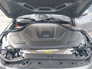 2024 BMW i4 eDrive35 z VIN WBY43AW00RFT13208, wystawiony jako IAAI lot #41191478 z przebiegiem 9 638 mil mil oraz . Historia ofert i sprzedaży dostępna na DreamBid. Obrazek 10.