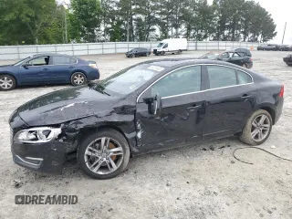 2014 Volvo S60 T5 z VIN YV1612FS8E1297400, wystawiony jako Copart lot #56210625 z przebiegiem 207 767 mil mil oraz Szkoda całkowita • Salvage title. Historia ofert i sprzedaży dostępna na DreamBid. Obrazek 1.