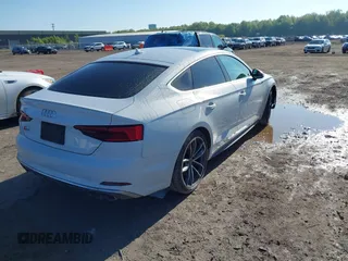 2018 Audi S5 Sportback Prestige z VIN WAUC4CF59JA044383, wystawiony jako IAAI lot #42195056 z przebiegiem 68 610 mil mil oraz . Historia ofert i sprzedaży dostępna na DreamBid. Obrazek 4.