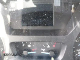 2015 Ford Transit Passenger XL z VIN 1FBAX2CG7FKA75719, wystawiony jako IAAI lot #42135118 z przebiegiem Nie podano mil oraz . Historia ofert i sprzedaży dostępna na DreamBid. Obrazek 15.