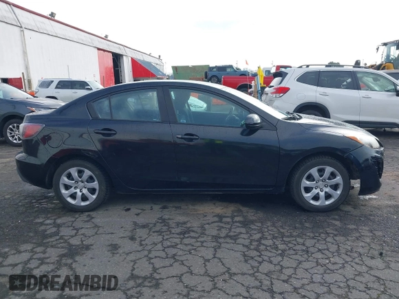 2011 Mazda Mazda3 i Sport with VIN JM1BL1UG5B1459907, listed as a IAAI auction lot 41724612 with 154,008 mi miles. Bid and sale history available at carsss.com. Image 13.