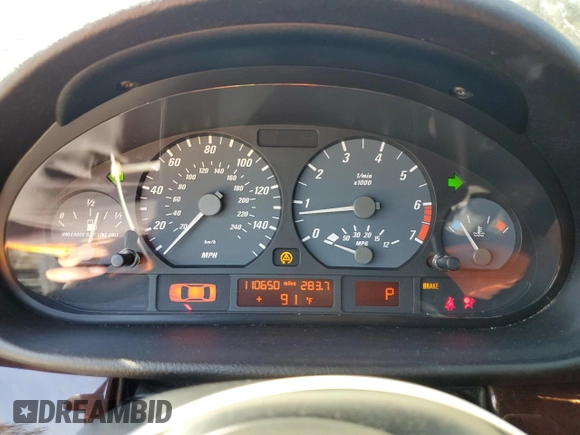 2001 BMW 3 Series 325Ci with VIN WBABS33481JY57601, listed as a Copart auction lot 43866775 with 110,650 mi miles and Salvage Title. Bid and sale history available at carsss.com. Image 9.