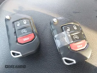 2021 Jeep Gladiator Sport S z VIN 1C6JJTAG9ML538769, wystawiony jako IAAI lot #42078142 z przebiegiem 49 924 mil mil oraz . Historia ofert i sprzedaży dostępna na DreamBid. Obrazek 11.