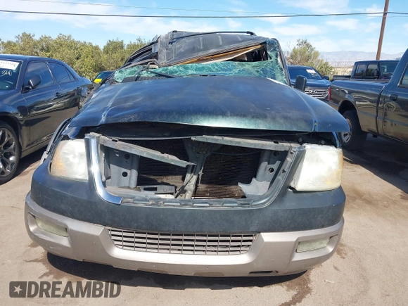 2004 Ford Expedition Eddie Bauer with VIN 1FMPU17L24LB32623, listed as a IAAI auction lot 41611070 with 1 mi miles. Bid and sale history available at carsss.com. Image 12.