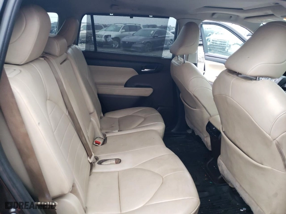 2020 Toyota Highlander XLE with VIN 5TDHZRBH0LS511869, listed as a Copart auction lot 43069265 with 107,098 mi miles and Salvage Title. Bid and sale history available at carsss.com. Image 11.
