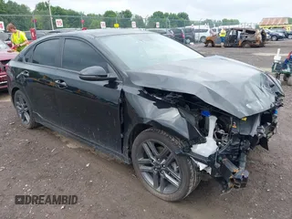 2021 Kia Forte GT-Line with VIN 3KPF34AD3ME405910, listed as a IAAI auction lot 42626845 with 39,540 mi miles and . Bid and sale history available at DreamBid. Image 1.