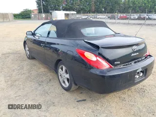 2004 Toyota Solara SE z VIN 4T1FA38P54U031202, wystawiony jako IAAI lot #42473913 z przebiegiem 137 469 mil mil oraz . Historia ofert i sprzedaży dostępna na DreamBid. Obrazek 3.