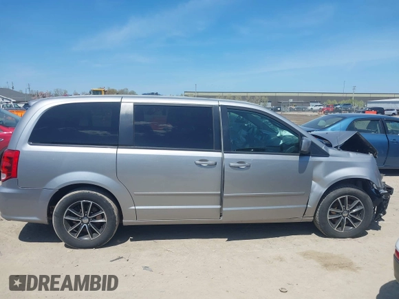 2017 Dodge Grand Caravan GT with VIN 2C4RDGEG3HR740797, listed as a IAAI auction lot 42110636 with 186,330 mi miles and . Bid and sale history available at DreamBid. Image 14.