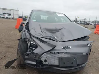 2023 Chevrolet Bolt EV 1LT z VIN 1G1FW6S09P4136907, wystawiony jako IAAI lot #42081367 z przebiegiem 41 736 mil mil oraz . Historia ofert i sprzedaży dostępna na DreamBid. Obrazek 12.