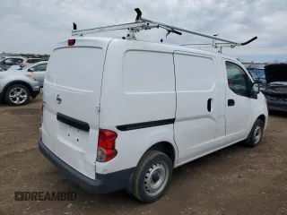2015 Nissan NV200 S z VIN 3N6CM0KN9FK711799, wystawiony jako Copart lot #53645765 z przebiegiem 105 226 mil mil oraz Szkoda całkowita • Salvage title. Historia ofert i sprzedaży dostępna na DreamBid. Obrazek 3.