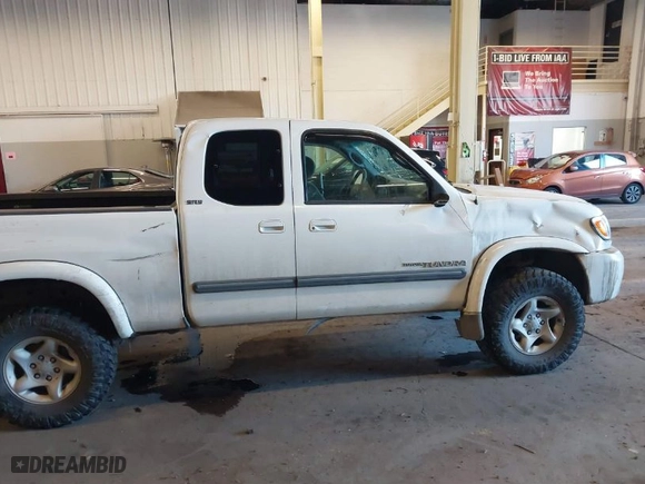 2003 Toyota Tundra SR5 with VIN 5TBBT441X3S439081, listed as a IAAI auction lot 41560212 with 435,678 mi miles. Bid and sale history available at carsss.com. Image 14.