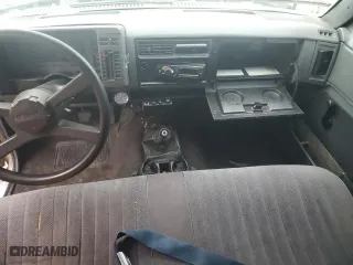 1993 Chevrolet S-10 X96 with VIN 1GCCS14R5P8101973, listed as a Copart auction lot 52205175 with 176,672 mi miles and Salvage Title. Bid and sale history available at carsss.com. Image 8.