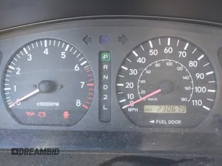 1998 Toyota Sienna LE with VIN 4T3ZF13CXWU003140, listed as a IAAI auction lot 42218556 with 230,679 mi miles and . Bid and sale history available at DreamBid. Image 7.