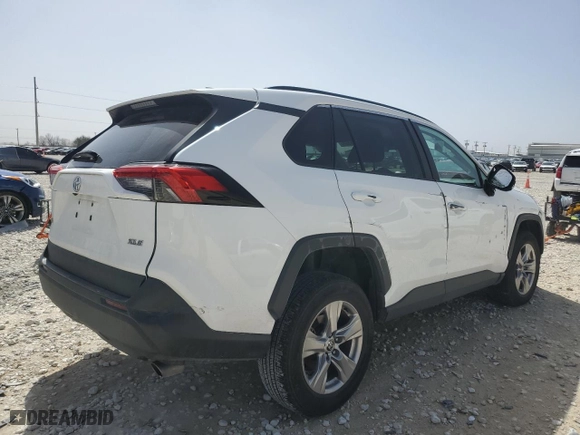 2022 Toyota RAV4 XLE with VIN 2T3W1RFV2NW205353, listed as a Copart auction lot 47679865 with 56,526 mi miles and Salvage Title. Bid and sale history available at carsss.com. Image 3.