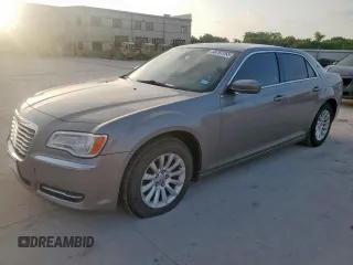 2014 Chrysler 300 z VIN 2C3CCAAG6EH175446, wystawiony jako Copart lot #59797265 z przebiegiem 119 765 mil mil oraz Szkoda całkowita • Salvage title. Historia ofert i sprzedaży dostępna na DreamBid. Obrazek 1.