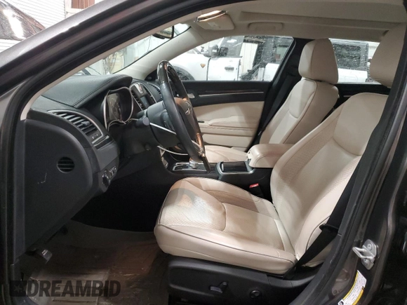 2016 Chrysler 300 with VIN 2C3CCAKG3GH278499, listed as a Copart auction lot 45173915 with 29,357 mi miles and Clean Title. Bid and sale history available at carsss.com. Image 7.