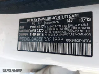 2014 Mercedes-Benz C-Class C 300 Sport with VIN WDDGF8AB5ER324999, listed as a IAAI auction lot 41498311 with 133,914 mi miles. Bid and sale history available at carsss.com. Image 9.