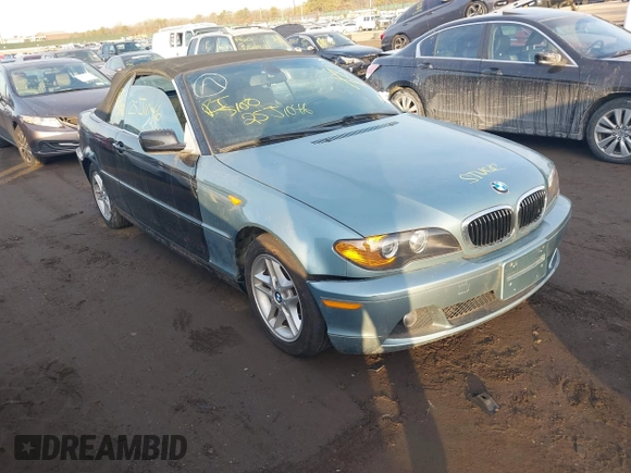 2004 BMW 3 Series 325Ci with VIN WBABW33474PG98269, listed as a IAAI auction lot 41457542 with 999,999 mi miles. Bid and sale history available at carsss.com. Image 1.