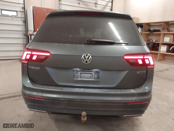 2019 Volkswagen Tiguan S with VIN 3VV0B7AX5KM180611, listed as a IAAI auction lot 41785980 with 169,203 mi miles. Bid and sale history available at carsss.com. Image 16.