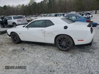 2020 Dodge Challenger R/T Scat Pack 50th Anniversary z VIN 2C3CDZFJ8LH149041, wystawiony jako Copart lot #50160245 z przebiegiem 21 085 mil mil oraz Czysty tytuł • Clean title. Historia ofert i sprzedaży dostępna na DreamBid. Obrazek 2.