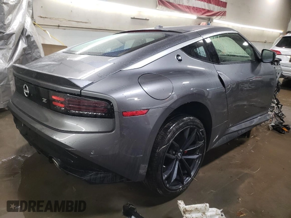 2024 Nissan Z Performance z VIN JN1BZ4BH4RM362110, wystawiony jako Copart lot #80097174 z przebiegiem 2 745 mil mil oraz Szkoda całkowita • Salvage title. Historia ofert i sprzedaży dostępna na DreamBid. Obrazek 3.