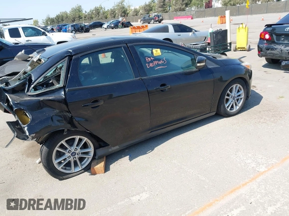 2016 Ford Focus SE z VIN 1FADP3F28GL213252, wystawiony jako IAAI lot #42660857 z przebiegiem 120 226 mil mil oraz . Historia ofert i sprzedaży dostępna na DreamBid. Obrazek 4.