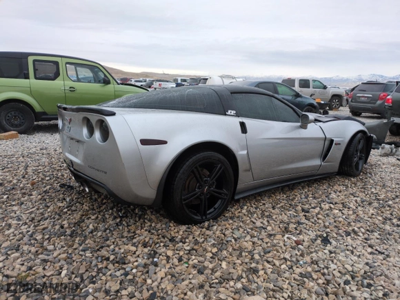 2007 Chevrolet Corvette with VIN 1G1YY26U575101588, listed as a Copart auction lot 42432415 with 94,642 mi miles and Salvage Title. Bid and sale history available at carsss.com. Image 3.