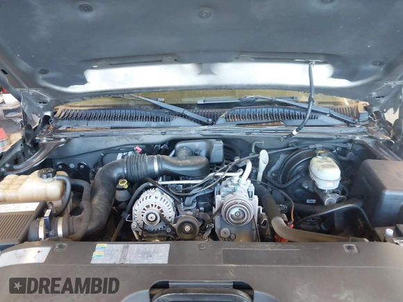 2006 Chevrolet Silverado 1500 Work Truck with VIN 1GCEC19X76Z300027, listed as a IAAI auction lot 41378404 with 171,637 mi miles. Bid and sale history available at carsss.com. Image 10.