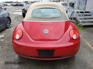 2008 Volkswagen Beetle SE with VIN 3VWRG31Y88M403738, listed as a Copart auction lot 44212105 with 126,926 mi miles and Clean title. Bid and sale history available at DreamBid. Image 6.
