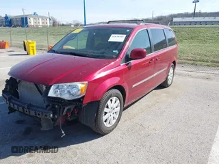 2013 Chrysler Town & Country Touring with VIN 2C4RC1BG5DR539501, listed as a IAAI auction lot 41828569 with 166,394 mi miles. Bid and sale history available at carsss.com. Image 2.