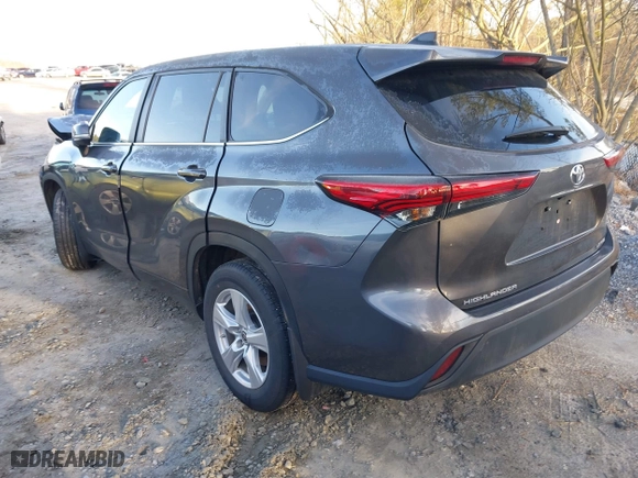 2023 Toyota Highlander L with VIN 5TDKDRBH2PS039426, listed as a IAAI auction lot 41572761 with 28,220 mi miles. Bid and sale history available at carsss.com. Image 3.