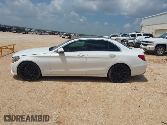 2017 Mercedes-Benz C 300 с VIN 55SWF4JB6HU199101, выставлен на аукционе IAAI как лот 42749352 с пробегом 123 279 миль миль и . История ставок и продаж доступна на DreamBid. Изображение 14.