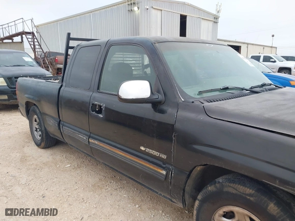 1999 Chevrolet Silverado 1500 LS with VIN 2GCEC19V4X1151214, listed as a IAAI auction lot 41324719 with 307,346 mi miles. Bid and sale history available at carsss.com. Image 6.