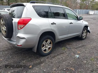 2008 Toyota RAV4 with VIN JTMBD33V786076474, listed as a IAAI auction lot 41737663 with 127,164 mi miles. Bid and sale history available at carsss.com. Image 4.