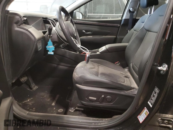 2024 Hyundai Tucson SEL z VIN 5NMJFCDE3RH378059, wystawiony jako Copart lot #54627725 z przebiegiem Nie podano mil oraz Szkoda całkowita • Salvage title. Historia ofert i sprzedaży dostępna na DreamBid. Obrazek 7.