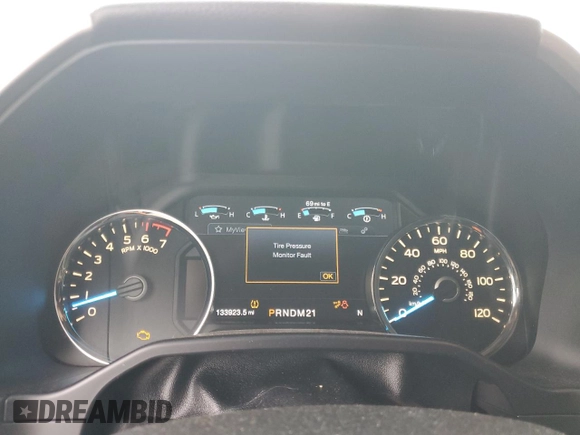 2016 Ford F-150 XL with VIN 1FTEW1CG3GFA68268, listed as a Copart auction lot 60040365 with 133,923 mi miles and Salvage title. Bid and sale history available at DreamBid. Image 9.