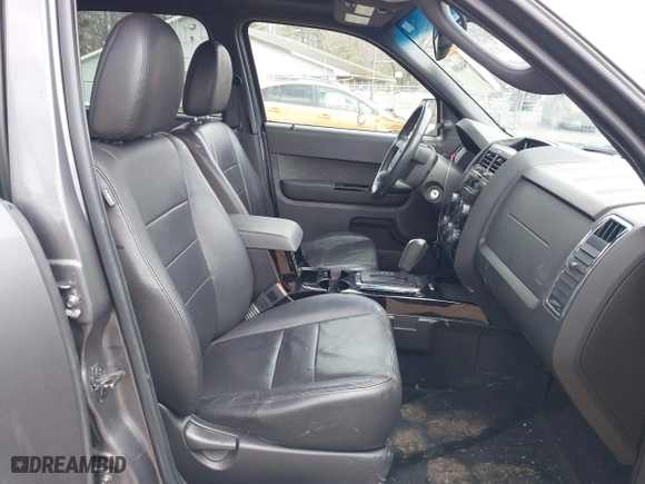 2011 Ford Escape Limited with VIN 1FMCU0EG6BKB21531, listed as a IAAI auction lot 41750480 with 70,270 mi miles. Bid and sale history available at carsss.com. Image 5.